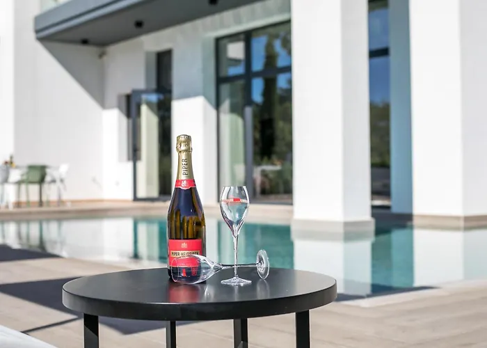 Armonia Luxury Ialysos (Rhodes)