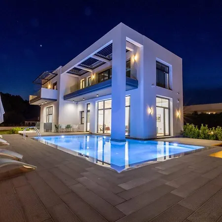Armonia Luxury *